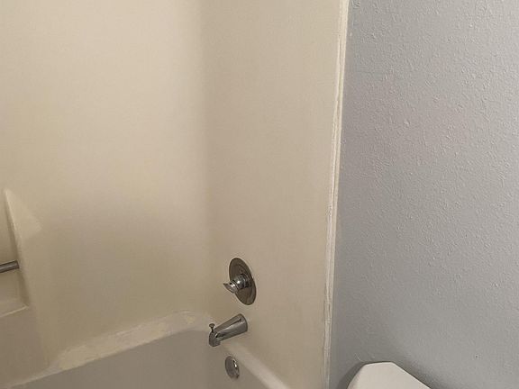 5th image of 1405 N Gray St #14