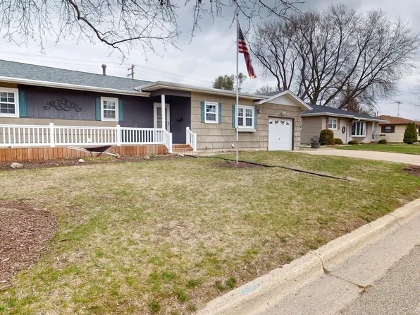 219 E Richway Dr, Albert Lea, MN 56007