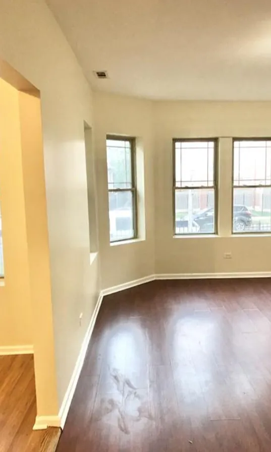 1 bed, 755 sqft, $950 — Photo 4