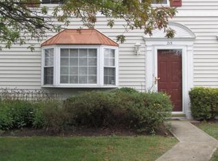 215 Patriot Cir, Mountain Top, PA 18707