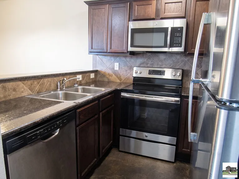 1714 Risen Star Ln #A — Photo 5