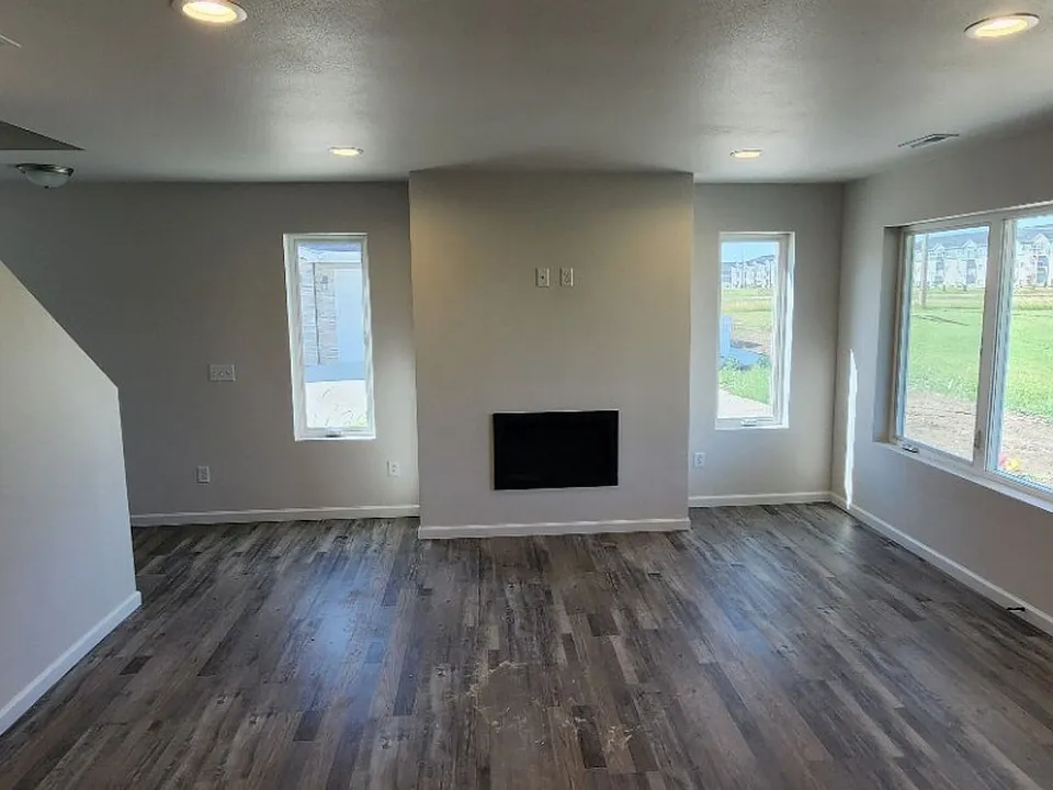 3320 Kenner Loop