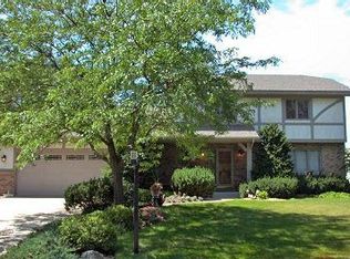 5815 Turtle Lake Rd, Shoreview, MN 55126