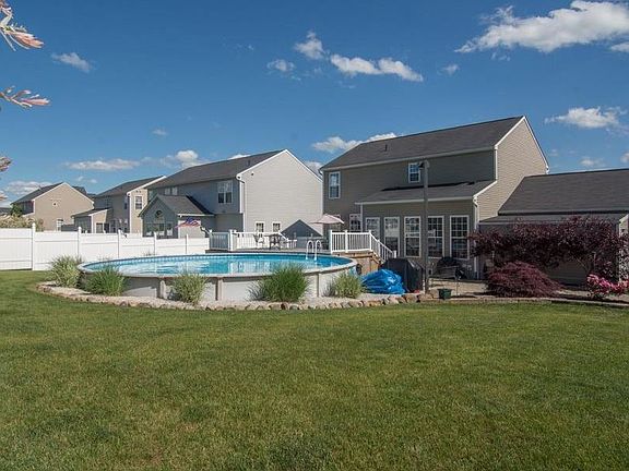 3rd image of 2761 Pinegate Dr