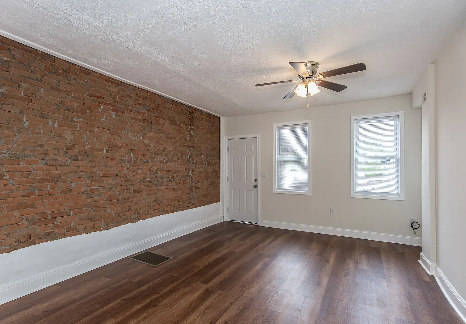 2217 N Waterloo St — Photo 2
