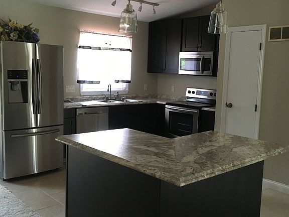 2nd image of 3596 Sandal Ln