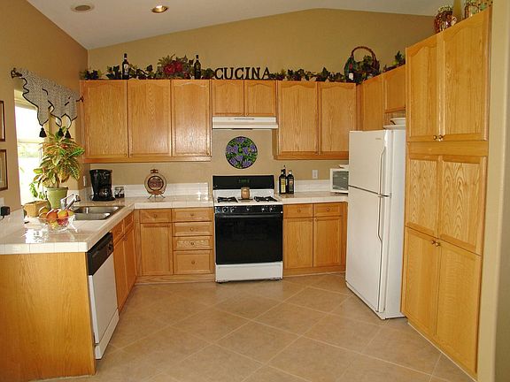 Open Kitchen, Lots of Cabinets