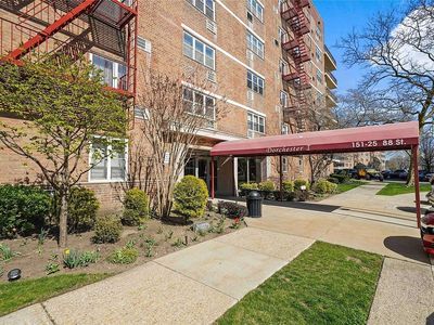 151-25 88th St #3F, Queens, NY, 11414