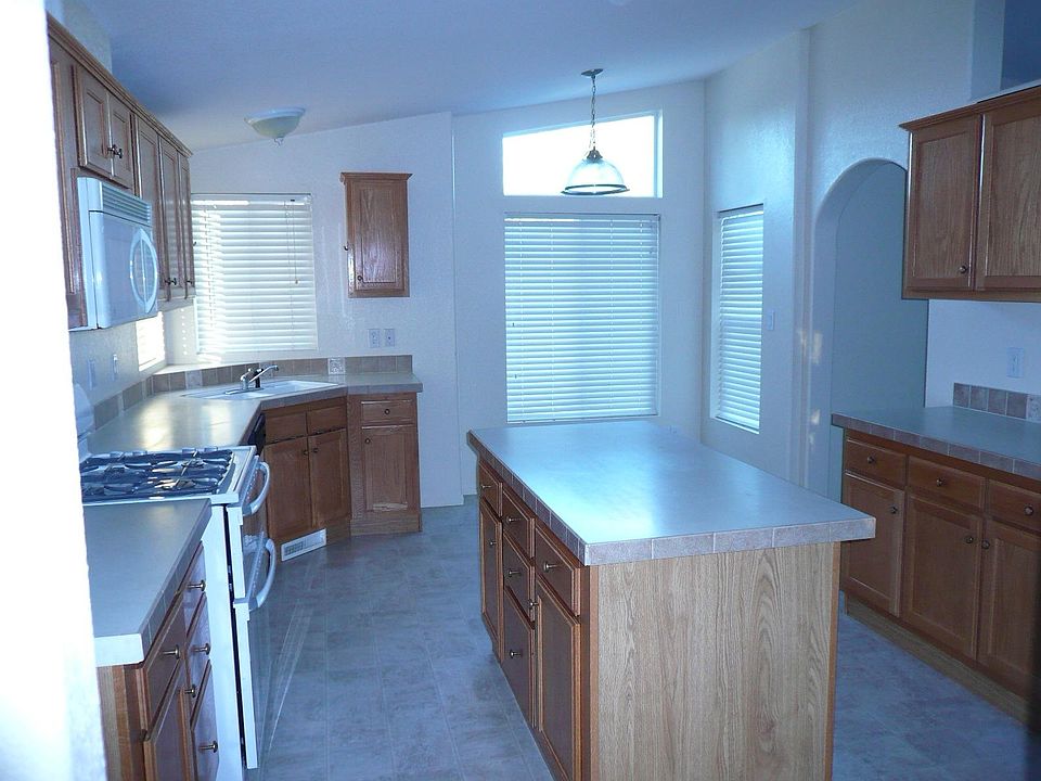 1st image of 14867 Pleasant Valley Dr