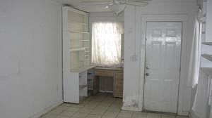 4th image of 408 Petronia St