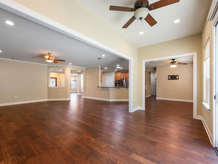 202 River Rock Dr — Photo 10
