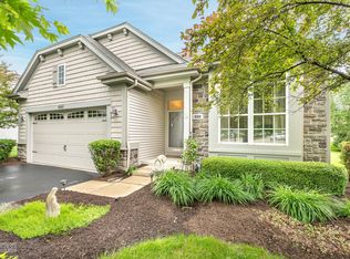 690 Cheshire Ct, Oswego, IL