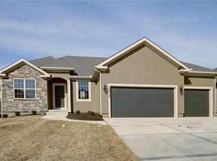 19414 W 201st Ter, Spring Hill, KS 66083