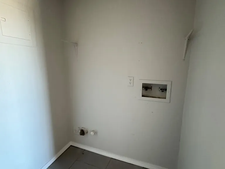 Unit Photo