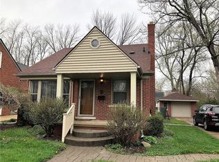 2135 Manchester Rd, Birmingham, MI 48009