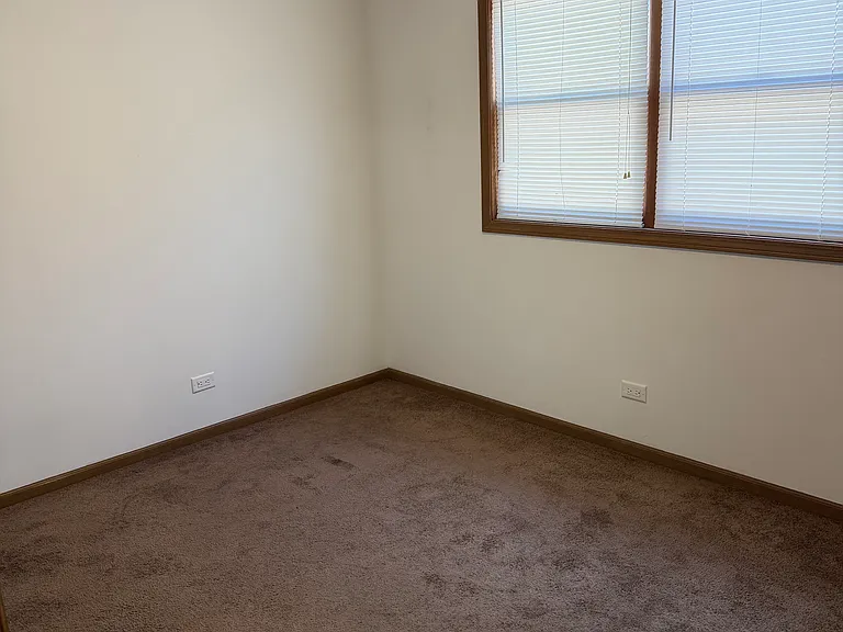 453 W 37th St #2 — Photo 5