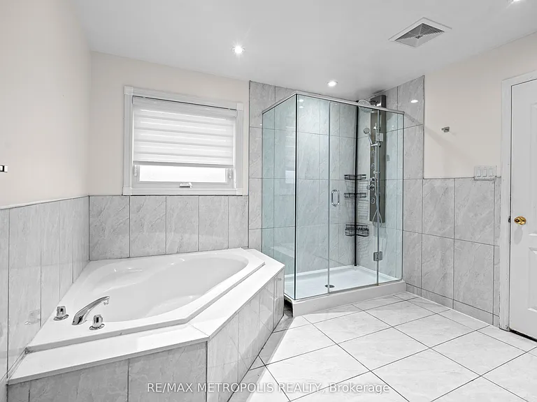 552 Feathergrass Cres #MAIN UPPER — Photo 17