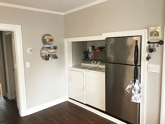 4th image of 75 Pine Hill Ave APT 2