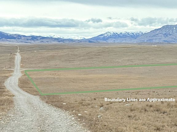 2nd image of 146 Willow Creek Rd