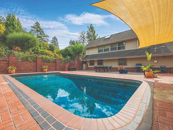 3rd image of 3333 Miraloma Drive
