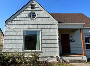 306 12th St #1, Raymond, WA 98577