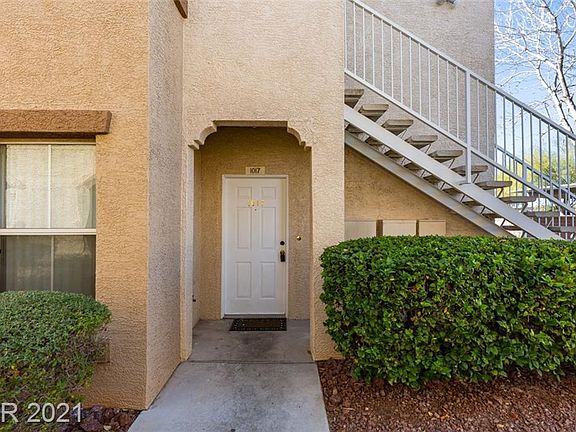 4th image of 3400 Cabana Dr Unit 1017