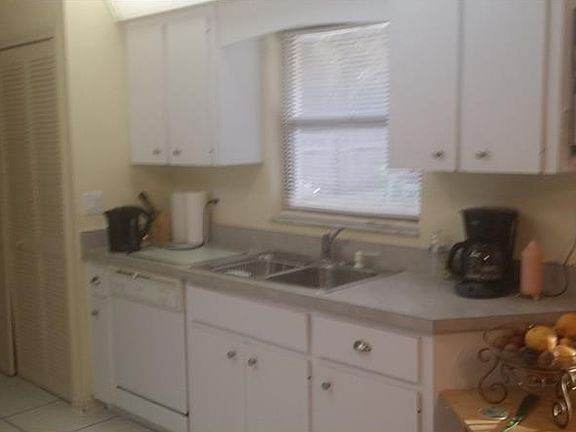 3rd image of 383 Skyland Ln