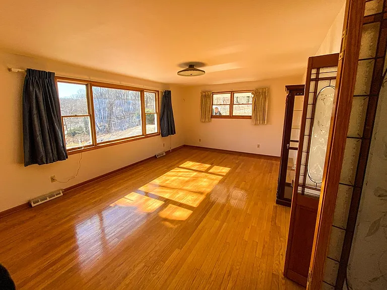 10910 Harford Rd — Photo 6