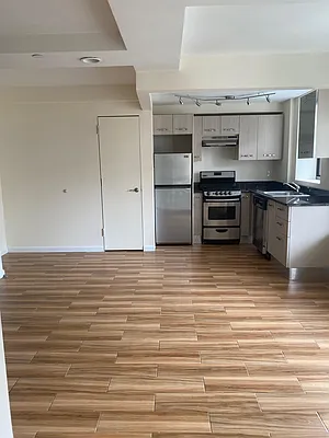 Rented by 18 REALTY | media 5