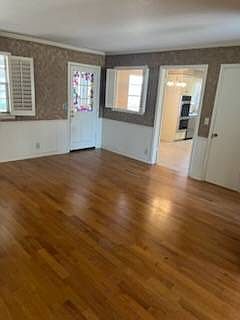 4th image of 6705 N Shawnee Ave