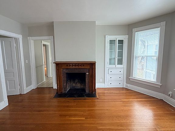2nd image of 383 Winthrop Ave #2-0