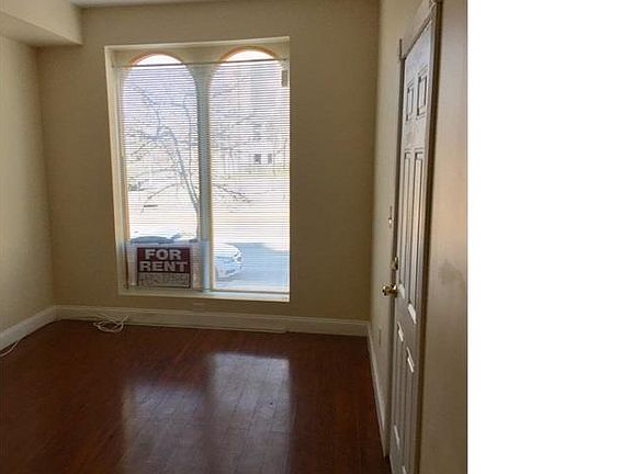 2nd image of 207A E North Ave