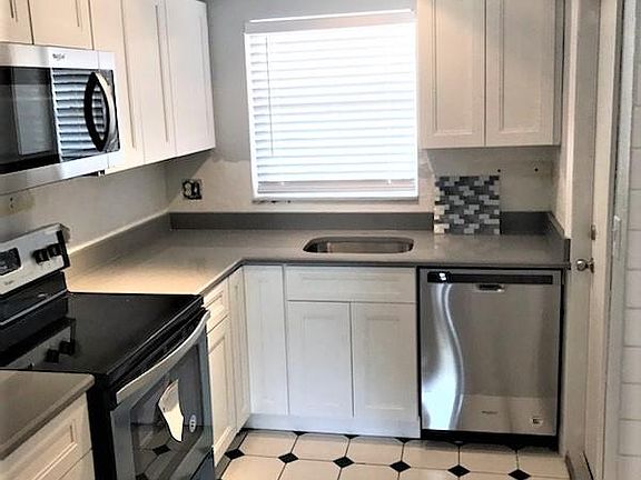3rd image of 1785 N Andrews Sq APT 306E