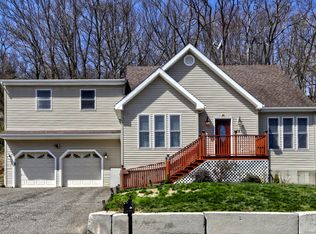 78 Hull St, Ansonia, CT 06401