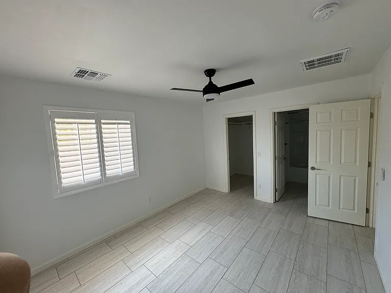 2062 E Orange St — Photo 15