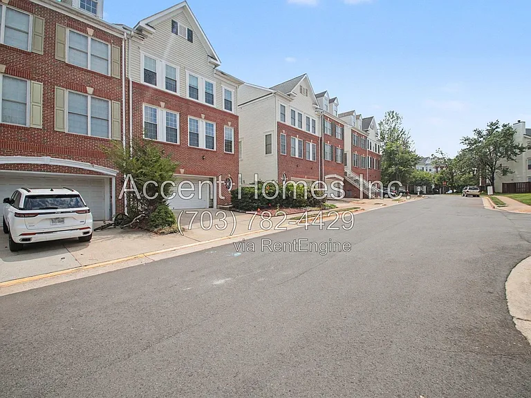 20864 Pitt Ter — Photo 2