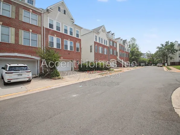 20864 Pitt Ter, Sterling, VA 20165