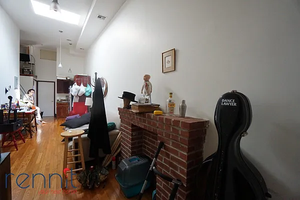 Rented by Rennit Inc. | media 31