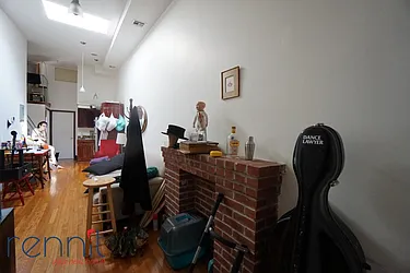 Rented by Rennit Inc.