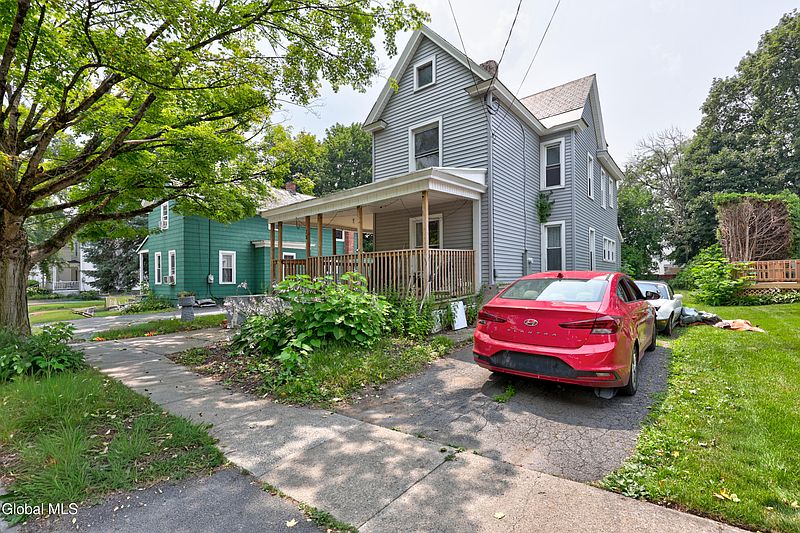 2nd image of 70 Walnut Street