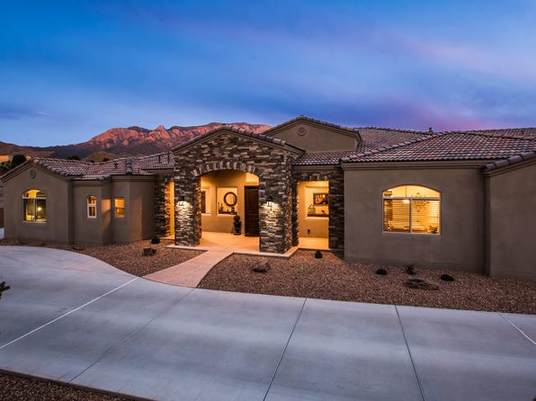 In North Albuquerque Acres 87122 Real Estate 17 Homes For Sale Zillow
