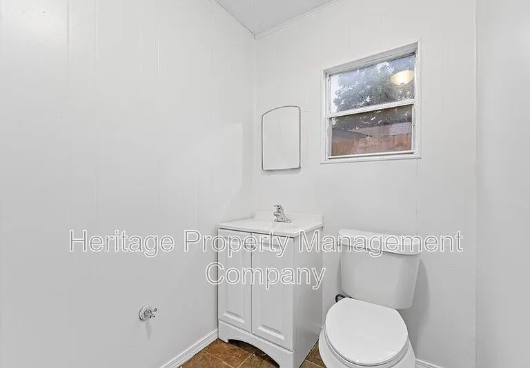 511 Pecan Valley Dr — Photo 9