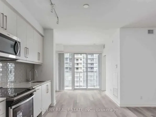 5180 Yonge St #1110, Toronto, ON M2N 0K5