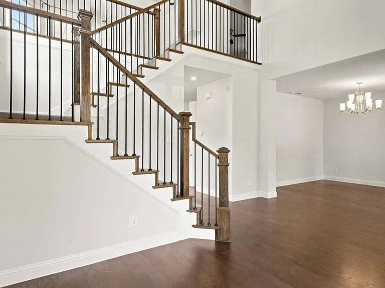 4524 Del Rey Ave — Photo 11