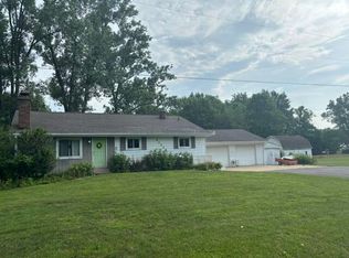 31114 42nd Ave, Paw Paw, MI 49079