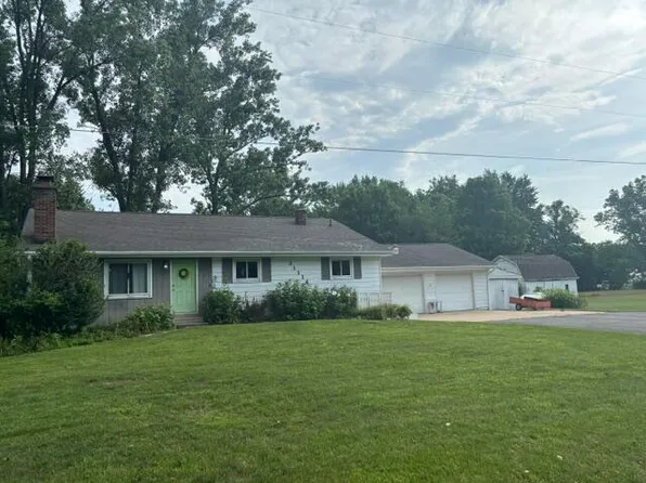 31114 42nd Ave, Paw Paw, MI 49079