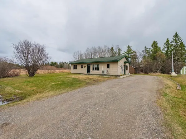 228 3rd St SE, Cook, MN 55723