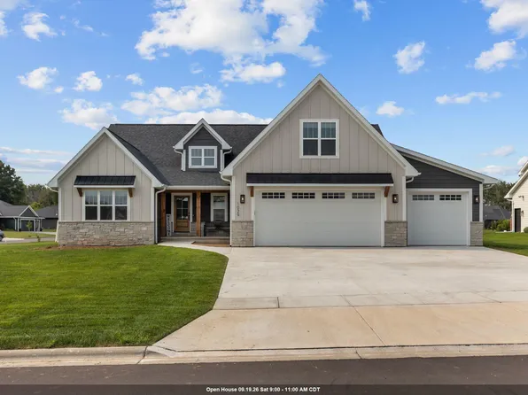 1029 Lancaster Ct, Green Bay, WI 54313