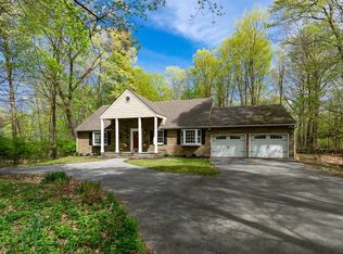 28 Hornbeck Rdg, Poughkeepsie, NY 12603