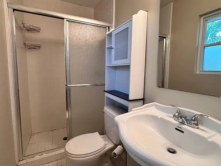 3221 Foxhall Rd — Photo 20